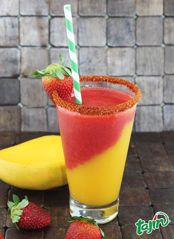 Strawberry Mango Smoothie - Detoxinista